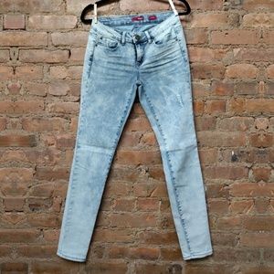 Light Blue Stretchy Jeans | Jegging
